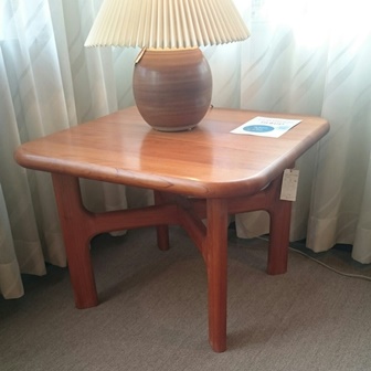 Sidebord i teak – Arrebo – udstillingsmodel - Billede 4