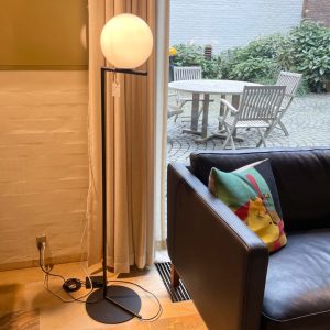 IC Lights F1 – Gulvlampe – FLOS – Udstillingsmodel