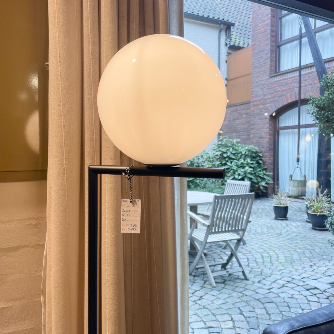 IC Lights F1 – Gulvlampe – FLOS – Udstillingsmodel - Billede 3