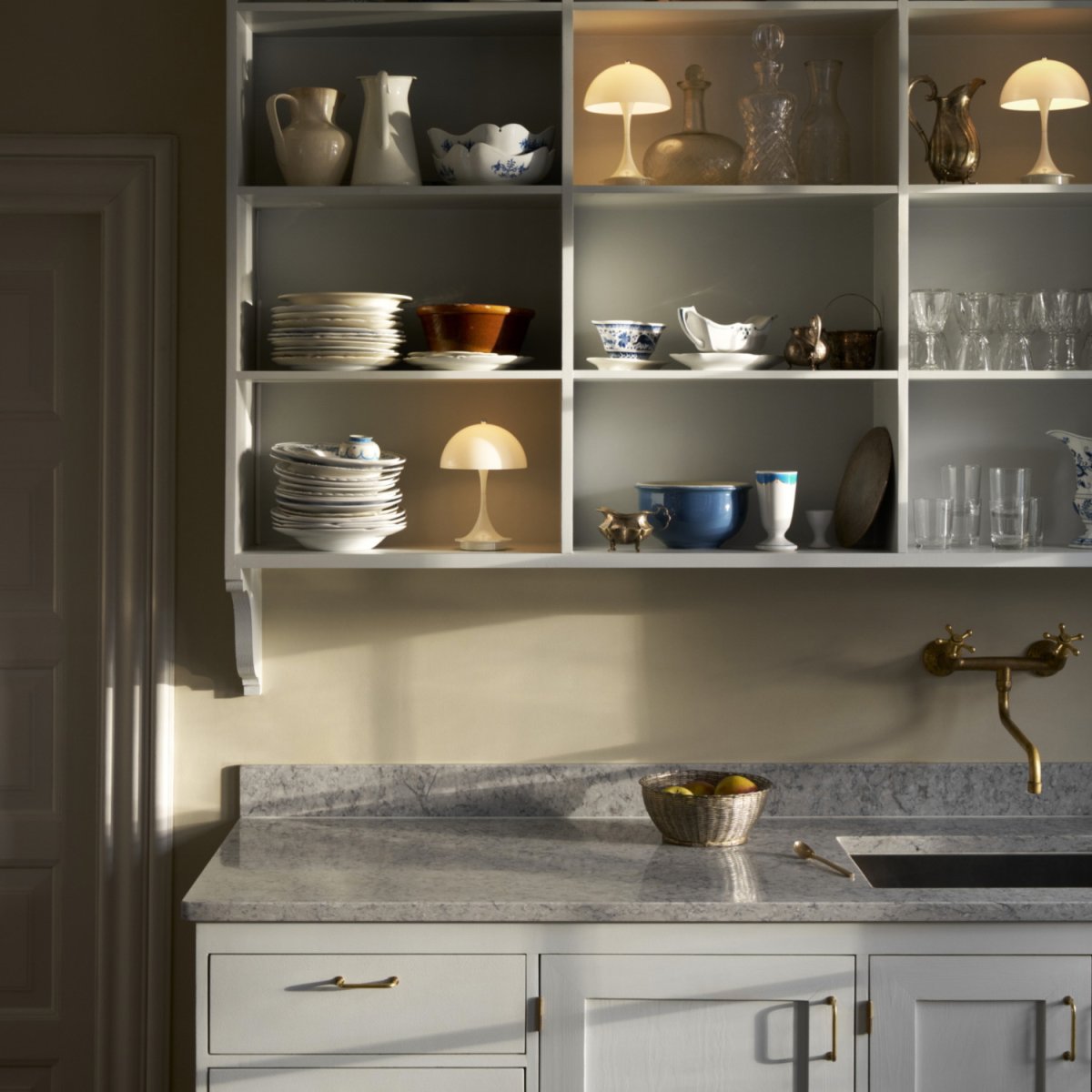 Panthella 160 v3 bordlampe – genopladelig – Louis Poulsen - Billede 5