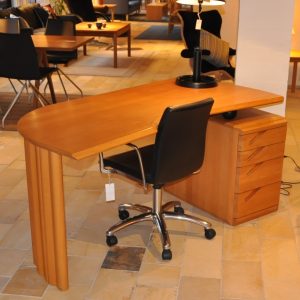 Skrivebord – Dampet bøg – Seltz – Udstillingsmodel